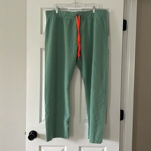 Livingston FIGs scrub pants-petite XL